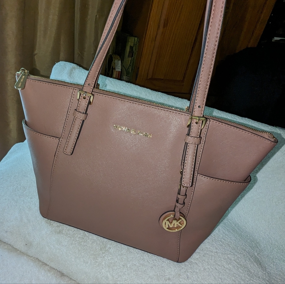 Michael Kors jet set pink mauve saffiano leather tote bag